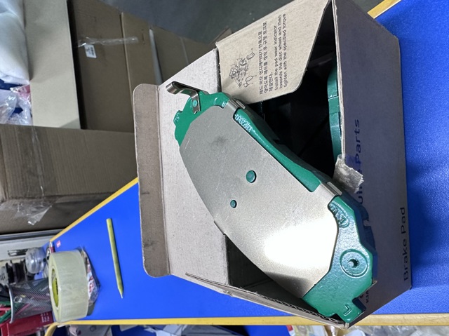 HYUNDAI 581013EE01 Передние тормозные колодки в наличии Винница