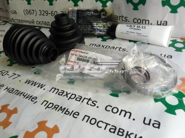 Пыльник гранаты внешний, правый 044270E030 TOYOTA