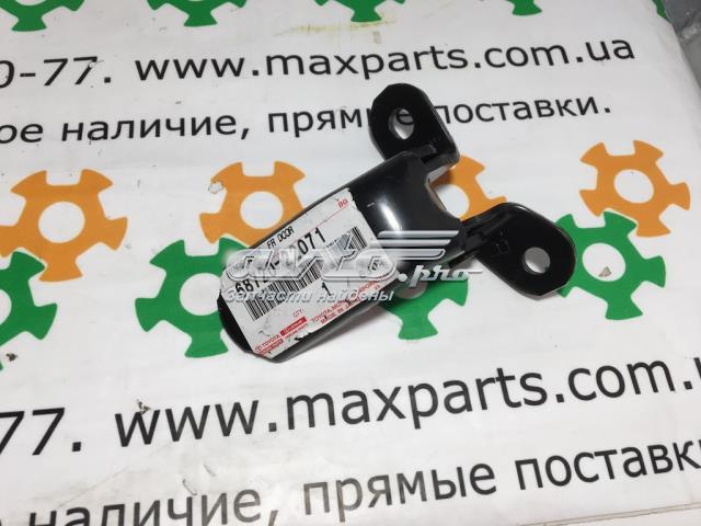 TOYOTA 6872022070 Петля двери передней в наличии Одесса