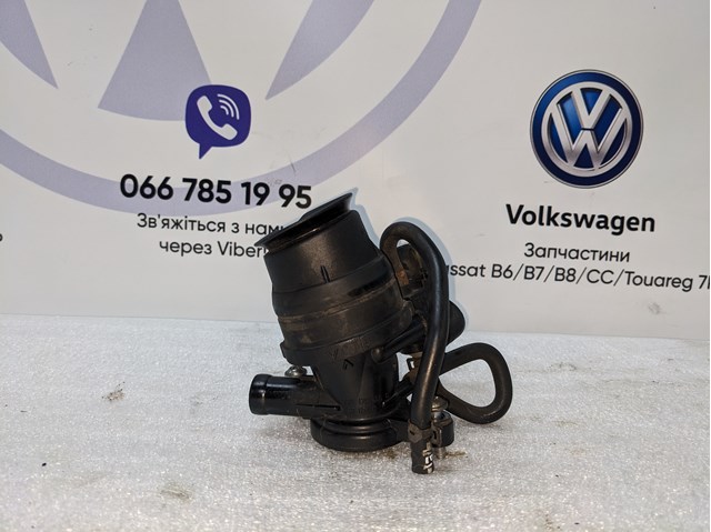Патрубок турбины выхлопных газов 03C129656C VAG