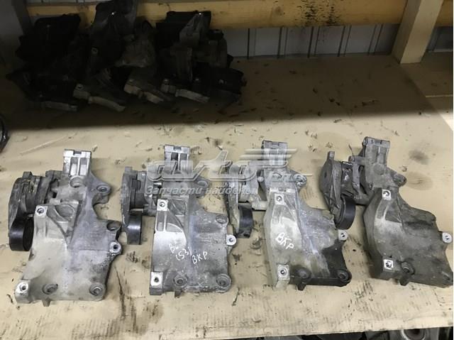 03G903143A Кронштейн генератора купить Винница