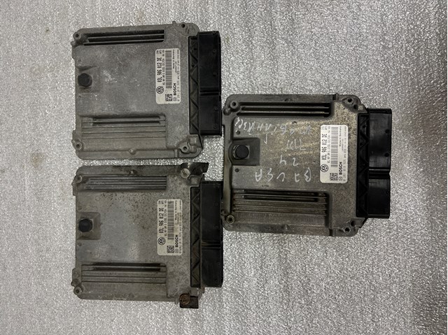 Компьютер двигателя 03L906012DE VAG
