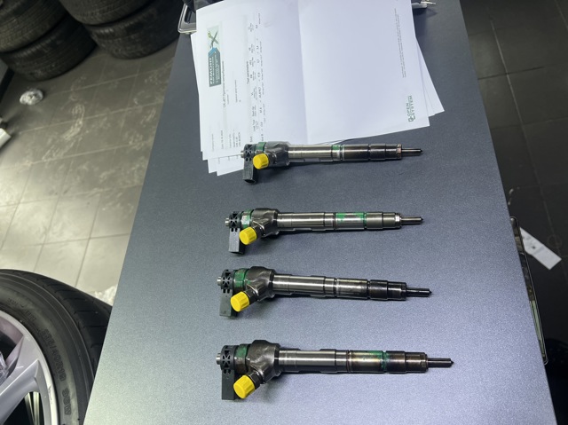 Форсунка впрыска топлива Фольксваген Гольф ALLTRACK 7