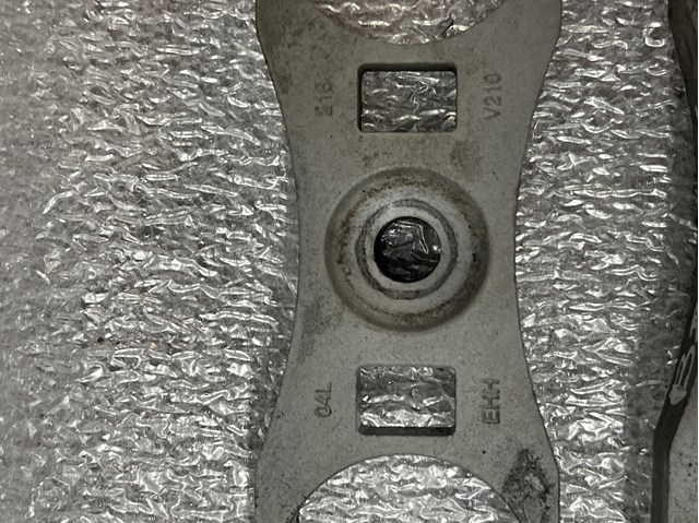 VAG 04L216 в наличии Ровно