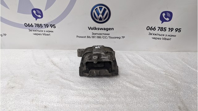 Правая подушка двигателя Skoda SuperB 2