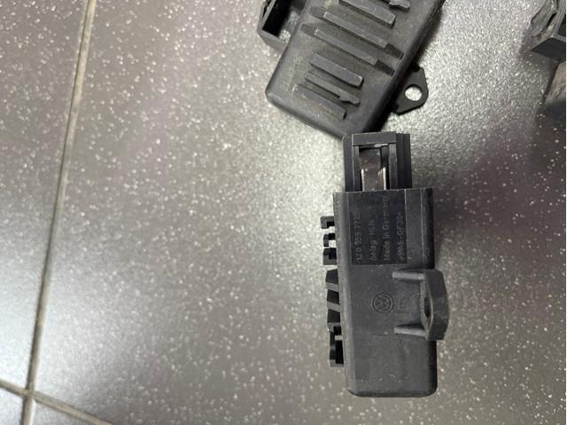 VAG 1Z0959772B Реле подогрева сиденья в наличии Чернигов