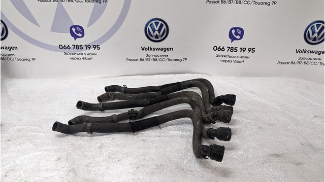 Патрубок системы охлаждения 3AA122157 VAG