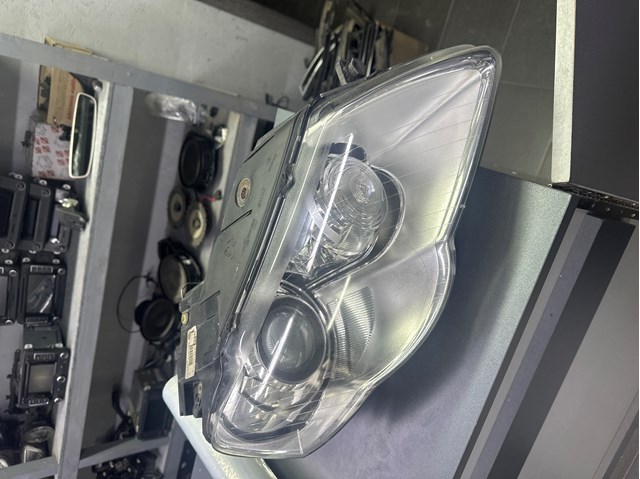 Фара правая 3C0941752G VAG