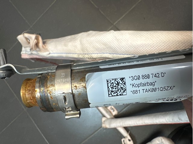 VAG 3G0880742D Подушка безопасности (AIRBAG) шторка боковая правая в наличии Киев