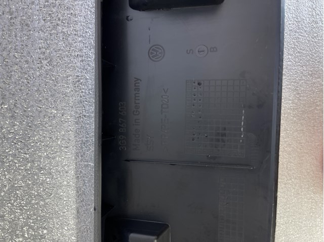 Обшивка багажника 3G9867603 VAG