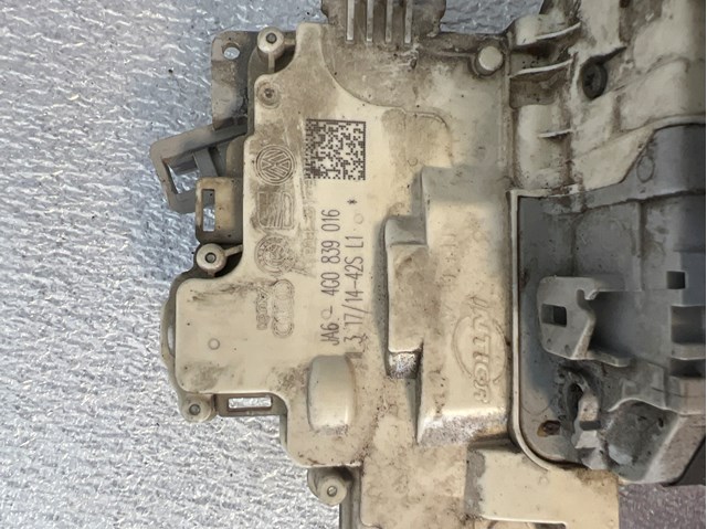 Замок задней двери, правой 4G0839016 VAG