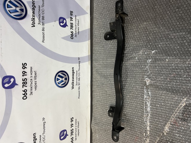 4M0803221A VAG купить в Украина