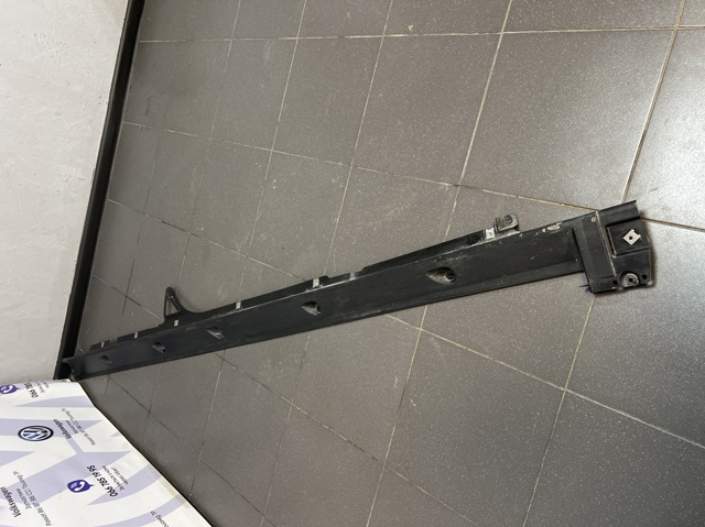Защита днища, левая 4M0825211H VAG