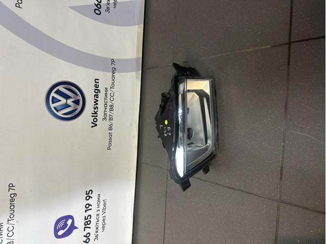 Противотуманка левая 561941699C VAG