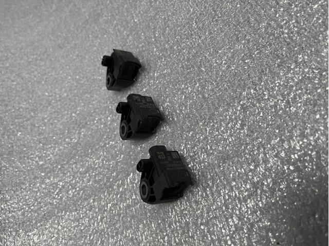 Датчик AIRBAG передний 561959351 VAG