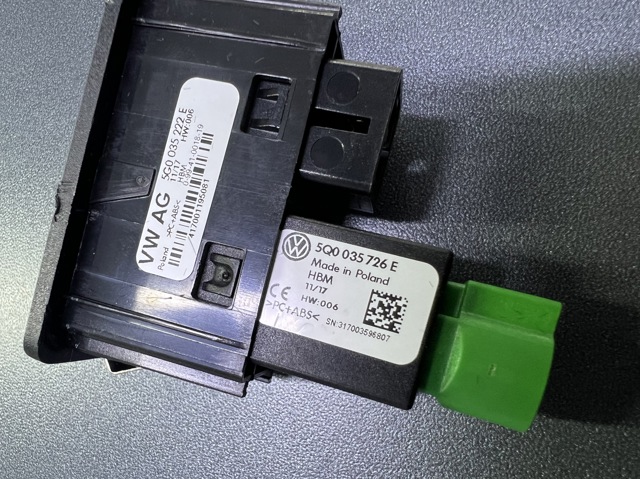 5G0035222E VAG USB-разветвитель купить в Запорожье