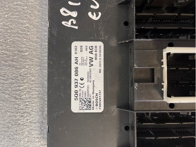 Блок управления комфортом 5Q0937086AH VAG