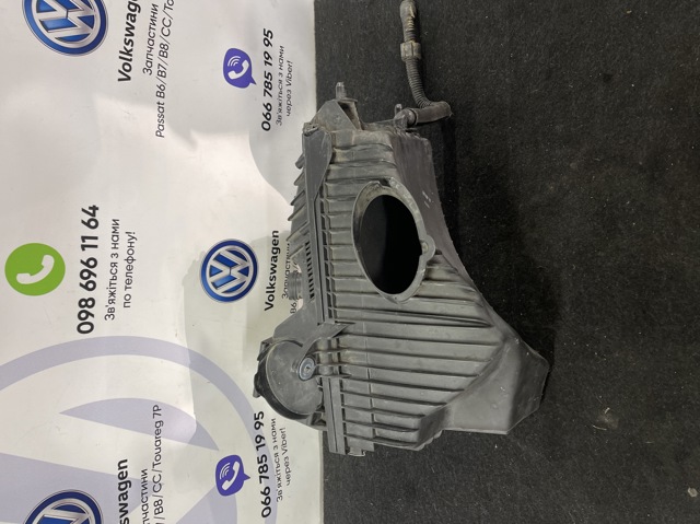 VAG 7P0129601 Корпус воздушного фильтра в наличии Николаев
