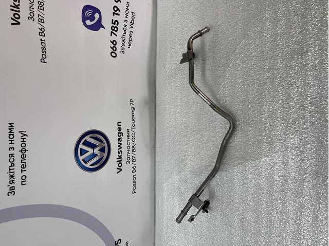Шланг ГУР, низкого давления, от радиатора к бачку 7P6422890D VAG