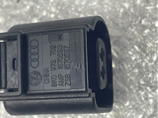 8K0973702 Датчик температуры наружного воздуха купить Украина