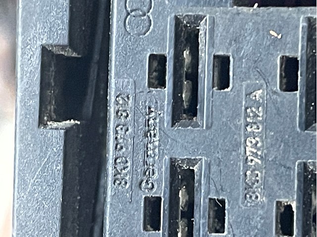 8K0973812 VAG купить в Запорожье