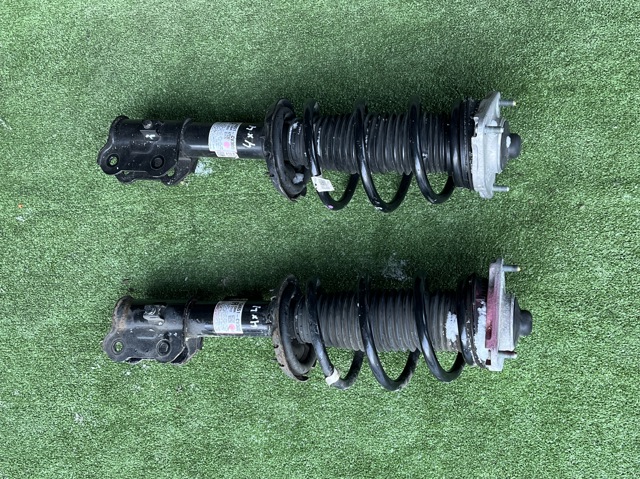 54651CV300 HYUNDAI Амортизатор передний правый купить в Ирпень