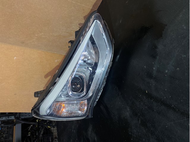 HYUNDAI 921022W206 Правая фара в наличии Одесса