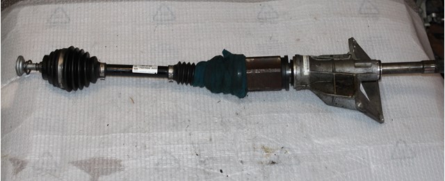 Привод правый 7597694 BMW