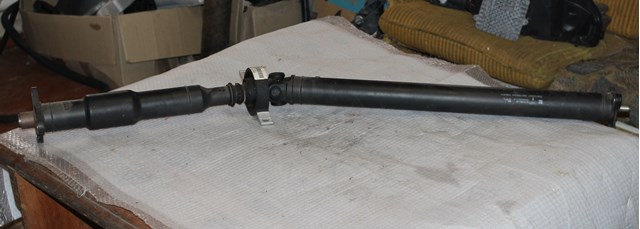 Вал карданный задний 8676286 BMW