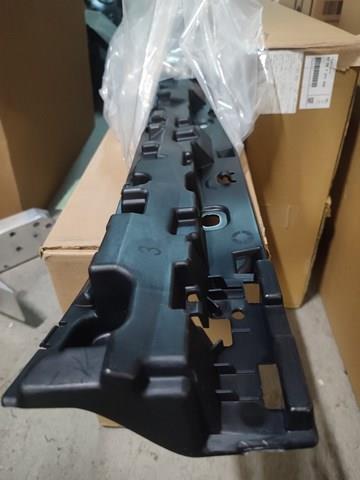 51777425460 BMW Опора порога (крепление) купить в Черновцы