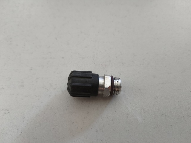 Клапан заправки кондиционера 64509177579 BMW