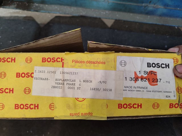 BOSCH 1305621237 Стекло фары левой в наличии Кривой Рог