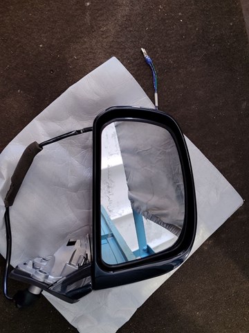 K6302EE80A NISSAN Зеркальный элемент зеркала заднего вида левого купить в Днепр