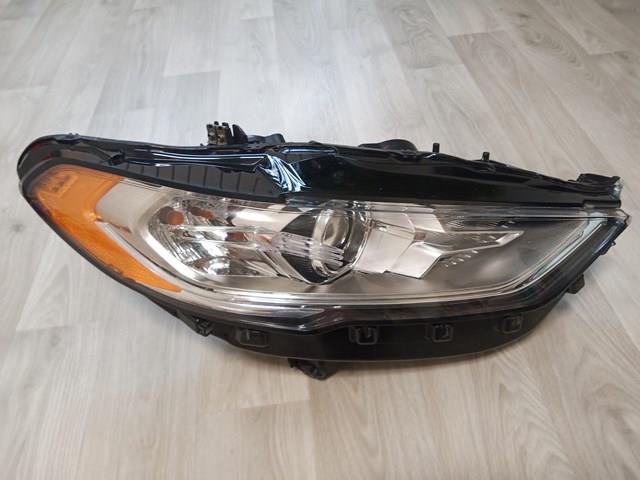 FORD HS7Z13008D Правая фара в наличии Кривой Рог