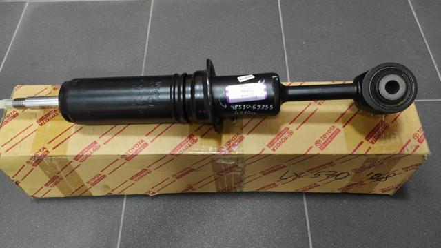 4851069355 TOYOTA Амортизатор передний правый купить в Ирпень