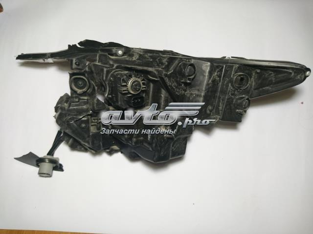 MAZDA KL2J51031C Правая фара в наличии Каменское