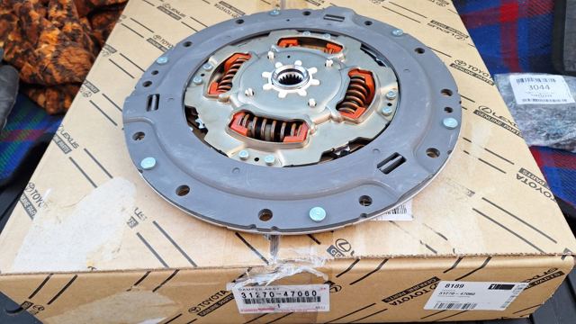 TOYOTA 3127047060 Диск сцепления в наличии Ирпень