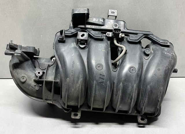 Впускной коллектор Toyota Camry 7