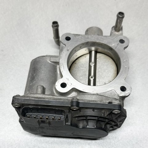 Дроссельная заслонка в сборе 2203036050 TOYOTA