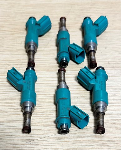 Клапанная форсунка Тойота Камри VII