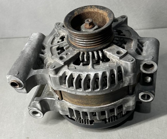 TOYOTA 2706038041 Генератор в наличии Николаев
