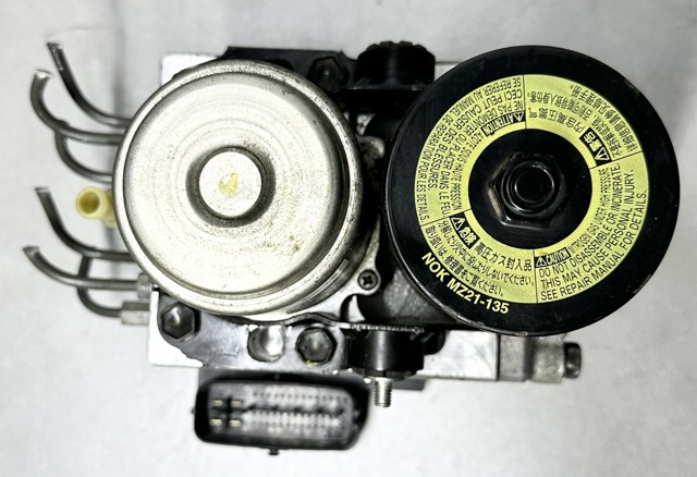 TOYOTA 4451030260 Блок АБС в наличии Николаев