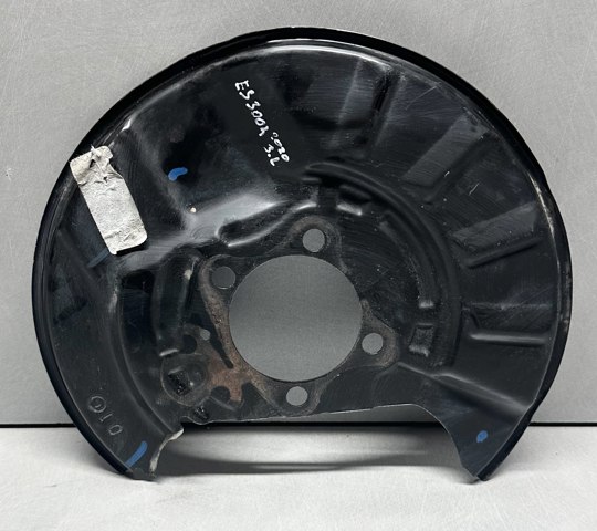 Защита тормозного диска заднего, левая 4780406010 TOYOTA