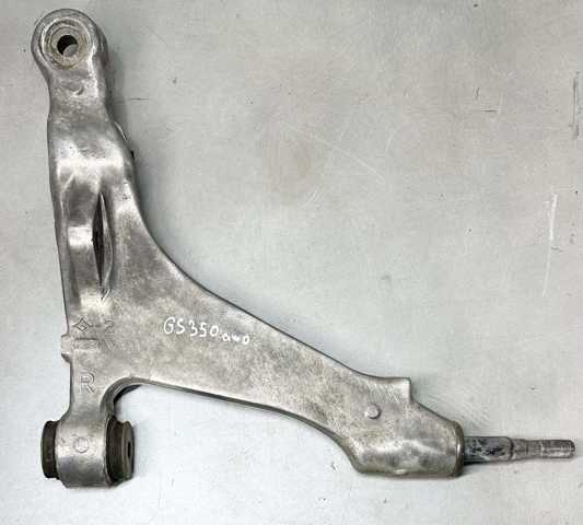 Рычаг передней подвески нижний, правый 4862030300 TOYOTA