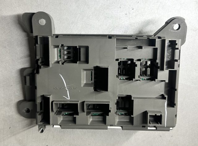 518954021A BMW купить в Ровно