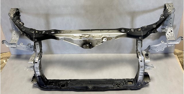 Кронштейн для радиатора 5320148031 TOYOTA