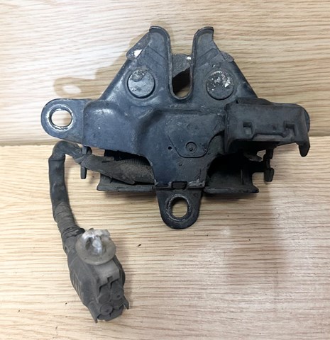 Замок крышки капота 5351060171 TOYOTA