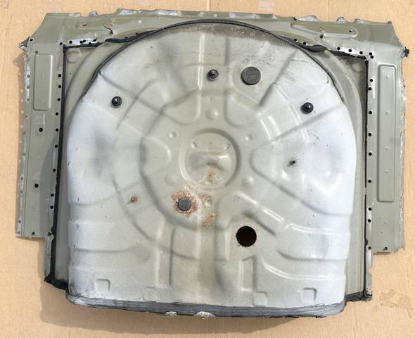 TOYOTA 5831106171 Днище багажника (ниша запасного колеса) в наличии Запорожье