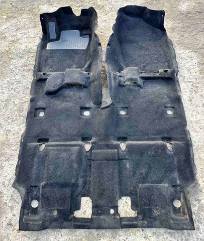 Покрытие напольное салона, переднее 5851042820B1 TOYOTA