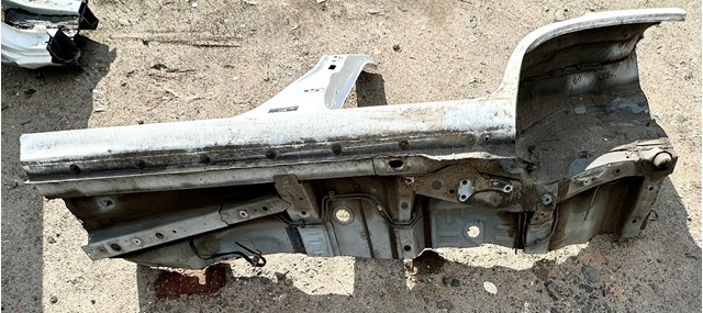 TOYOTA 6131242030 Стойка кузова центральная левая в наличии Ирпень